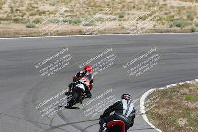 media/Apr-20-2025-AHRMA (Sun) [[393a79c373]]/Race/Group 8/Turn 4b/